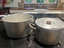 2 X Vintage Aluminium AGA Pans - 5 Pint with lid & 10 Pint no lid 