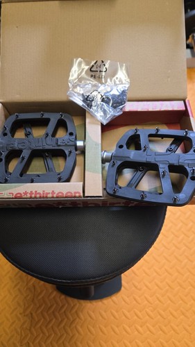 Thirteen flat composite - e*thirteen,