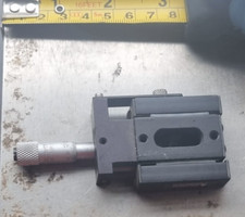 DELTRON 55mm x 40mm Positioning STAGE W/ STARRETT 460M MICROMETER HEAD (IN12S3B