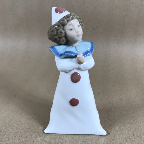 Nao lladro sensational - sensational, pierrot