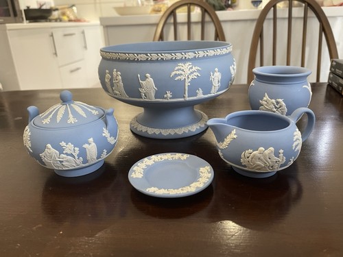Wedgwood jasper ware - ware, job