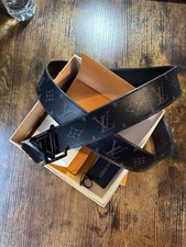 Louis Vuitton LV Initiales