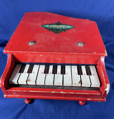 Queen brand grand piano - queen,