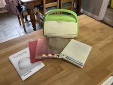 Provo Craft Cuttlebug Die Cutting and Embossing Machine with Plates x 6 and Mat