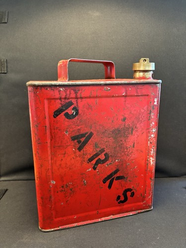 Valor oil can vintage old - oil, red
