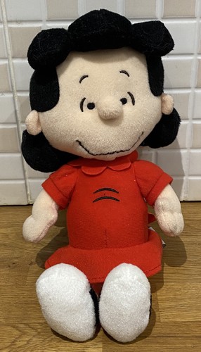 Peanuts lucy van pelt red - peanuts,