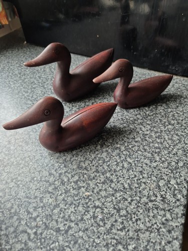 Vintage hand carved wooden - ,