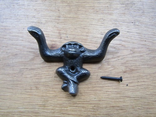 Rustic iron coat hook