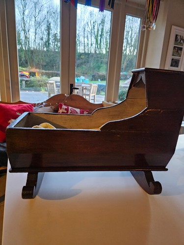 Vintage doll bed dog - /, dog's
