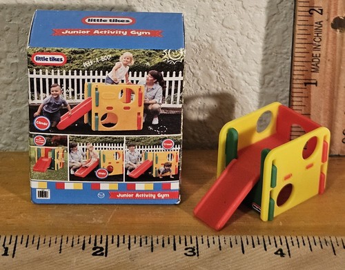 Dollhouse miniature scale - 1:12,