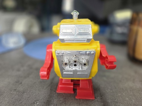 1970s toy robot wind up - toy,