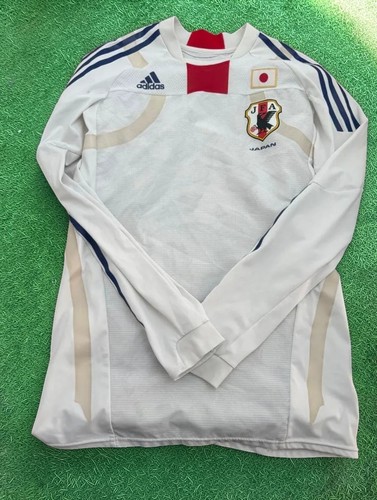 Japan 2010 techfit away player - japan,