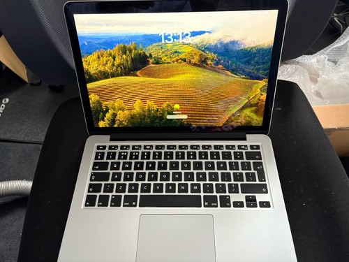 Apple macbook pro logic - 13,