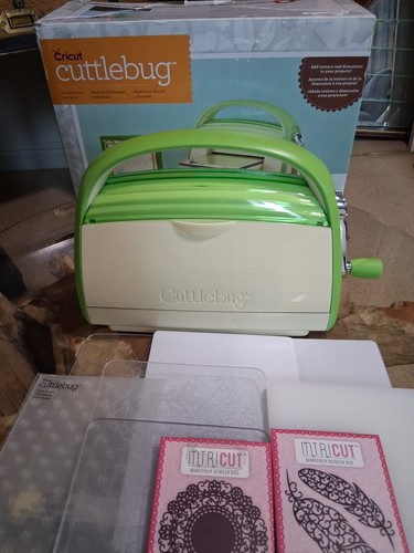 Provo craft cuttlebug portable - craft,