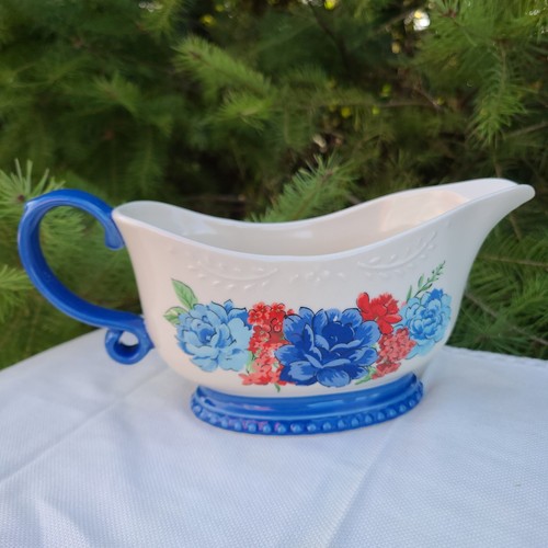 The pioneer woman gravy - woman, boat