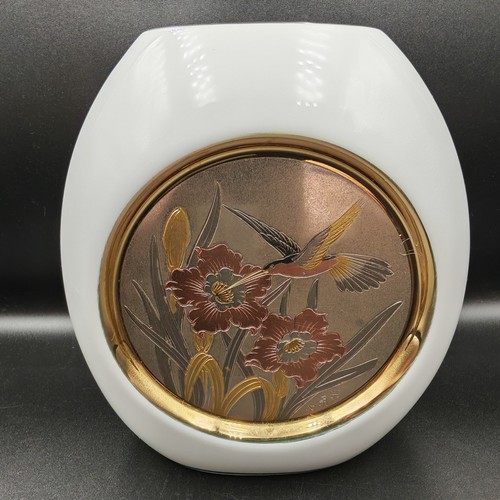 Vintage art chokin - vintage, of