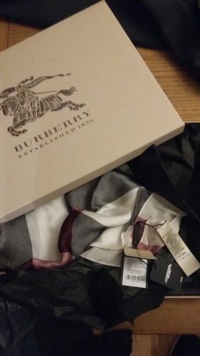 New burberry silk scarf - silk,
