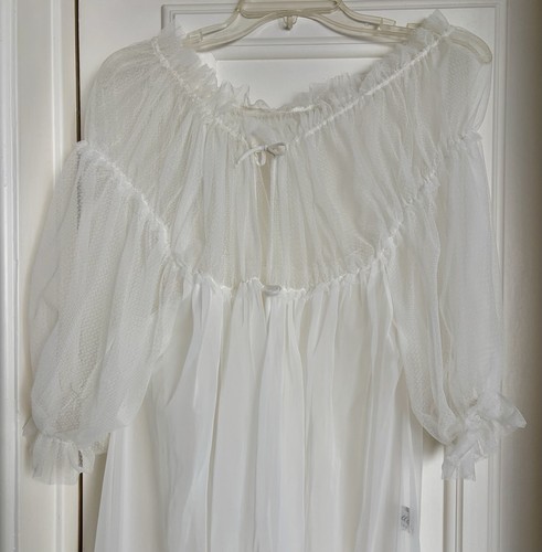 Vintage amourelle peignoir - amourelle,