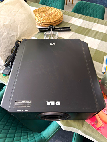 Jvc ila desktop - jvc, projector