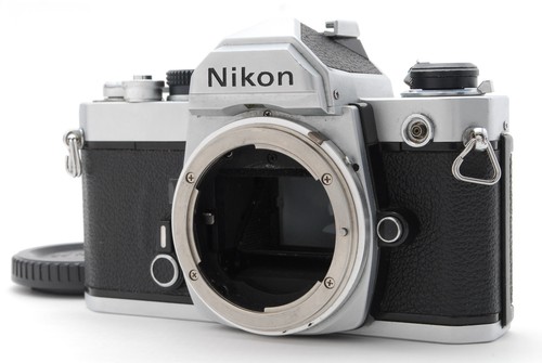Mint nikon 35mm - slr, film