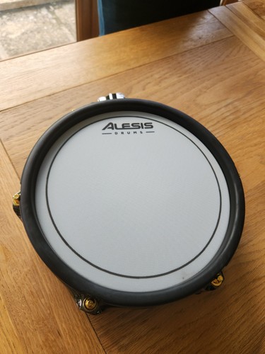 Alesis strata core dual - strata, dual-zone