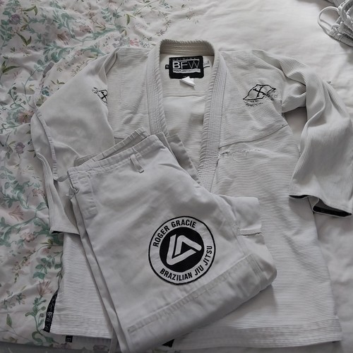 Roger gracie white - gracie,