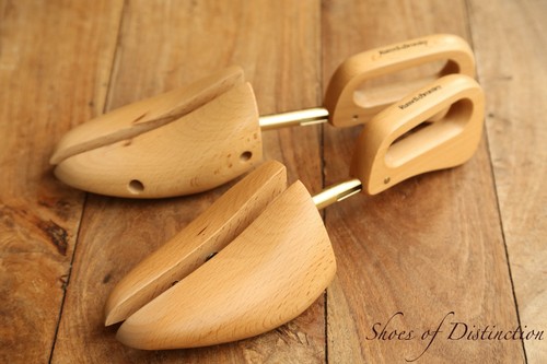 Russell bromley wooden shoe - russell,