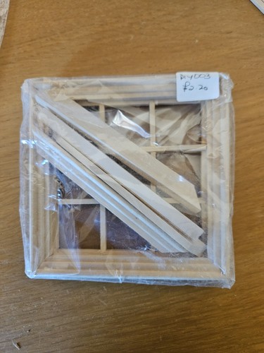 Dolls house pane - 9,