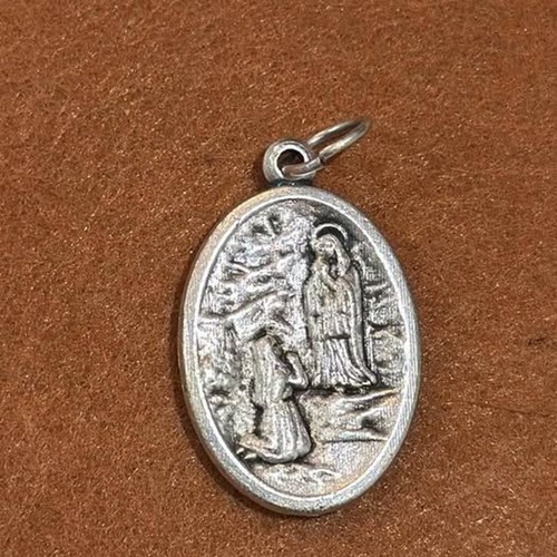 Vintage bernadette medal - vintage, st.