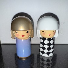 Skincity2 collectable miniature Japanese Kokeshi doll - good fortune - Excellent