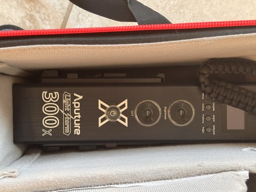 Aputure light storm 300x - light,