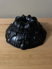 Nordic Ware Carousel Bundt Cake Pan 10 Cup Heavy Cast Aluminum Mold USA
