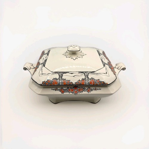 Crown ducal art - crown, lidded