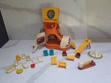 VINTAGE 1977 MATCHBOX PLAY BOOT Live N Learn With Accesories 