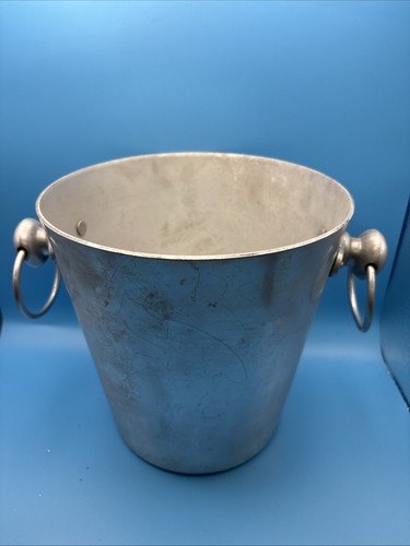 Cast aluminum champagne ice - cast,