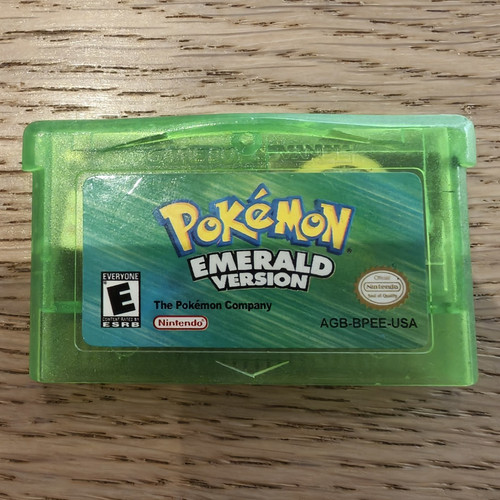Nintendo pokémon emerald - pokémon,