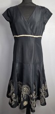 Fenn Wright Manson Dress Size