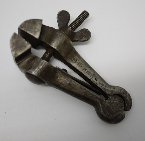 Vintage jenbro hand vice - 'jenbro',