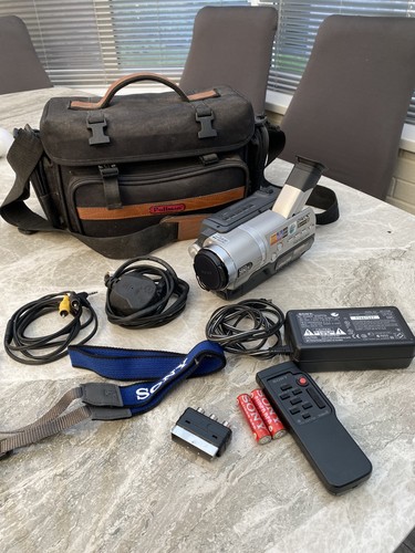 Sony handycam ccd tr748e - ccd-tr748e, hi8