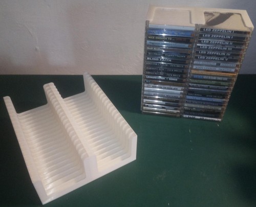White minidisc tray holds 40 - minidisc,