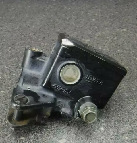 Master cylinder sight - cylinder,