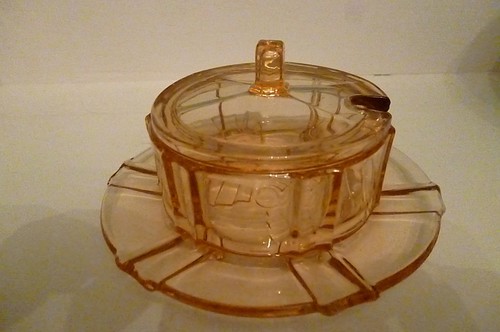 Art deco pink pressed - pink, glass