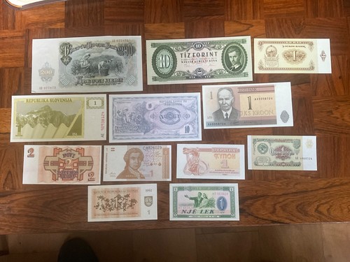 International currency - international,