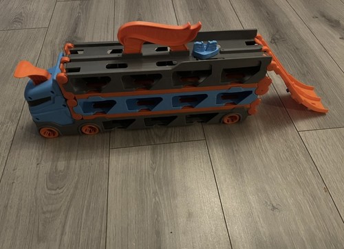 Hot wheels speedway - hot-wheels, car