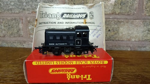 Triang 253 dock authority - r.253,