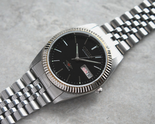 November 1993 vintage citizen - november,