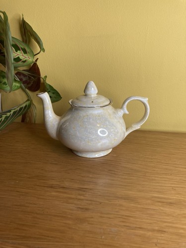 Vintage pearlescent cream - pearlescent,