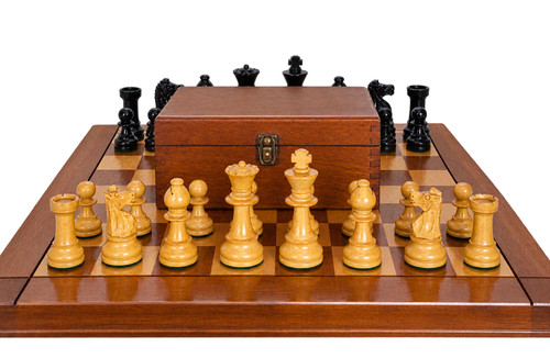 Vtg lardy chavet chess - /chavet, set