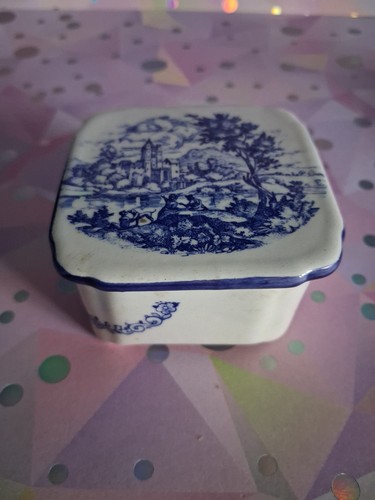 Ker vitrex porcelain trinket - vitrex,