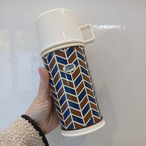 Vintage boots branded - boots, thermos